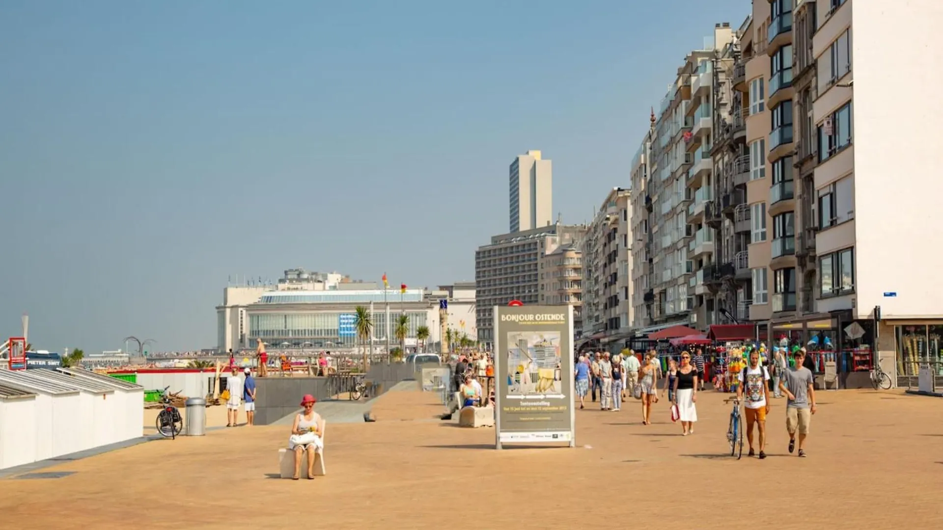 Cozy Apartment With Sunny Terrace Ostend