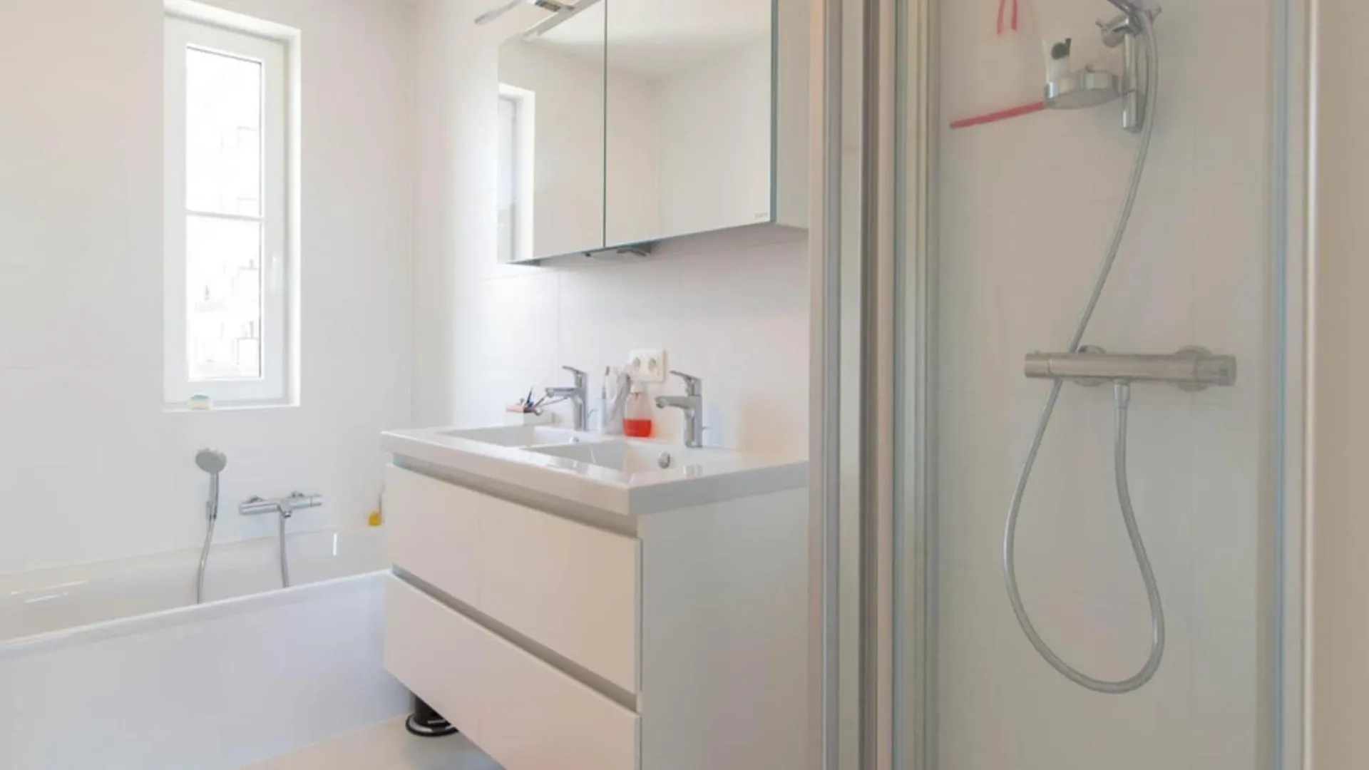 Cozy Apartment With Sunny Terrace 奥斯滕德 0*,